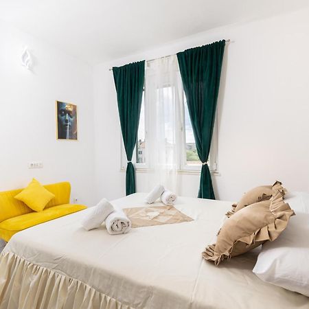 Lions Suites Σπλιτ Εξωτερικό φωτογραφία