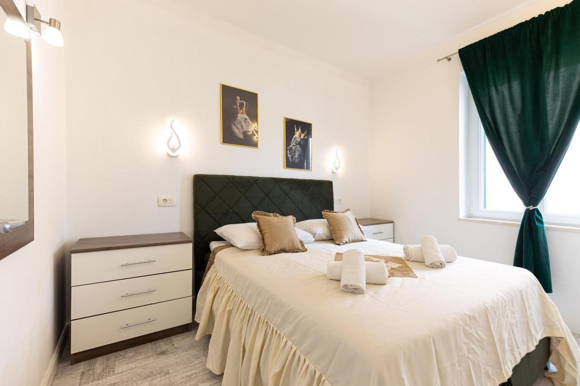 Lions Suites Σπλιτ Εξωτερικό φωτογραφία